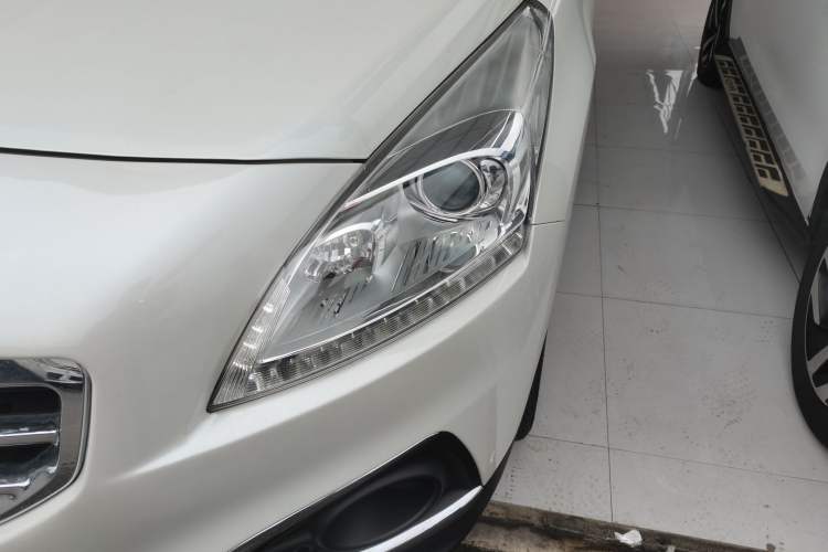 Used Peugeot 3008 2015 1.6THP Automatic Prestige Edition Left Front Headlight