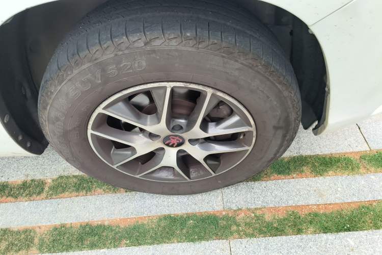 Used BYD Song 2017 Gaishi Upgrade Edition 1.5TID Automatic Luxury Model