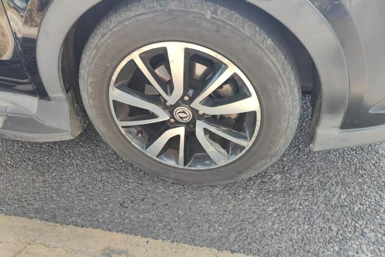 Used Dongfeng Fengon 580 2017 1.5T CVT Luxury Model
