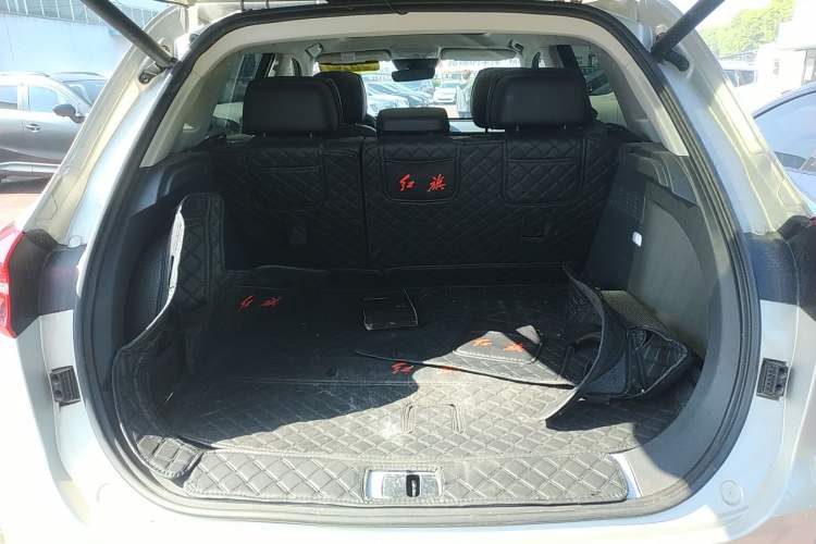 Used Hongqi HS5 2019 2.0T Smart Connect Flagship Edition Trunk