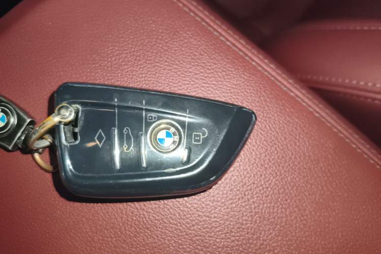 Used BMW i3 2024 eDrive 35 L Interior 1