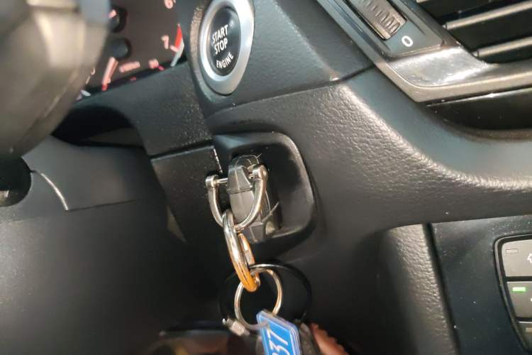 Used BMW X1 2014 sDrive18i Leading Model
