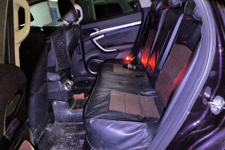 Used Wey VV7 2017 2.0T Luxury Model Left Rear Seat