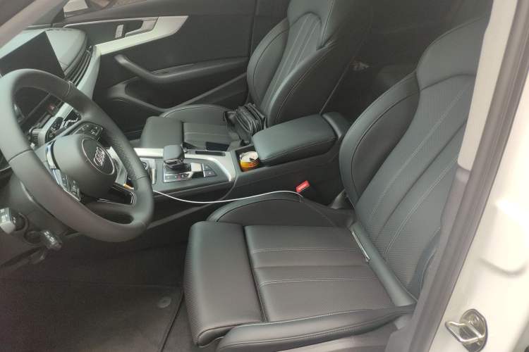 Used Audi A4L 2025 2 Million Units Enjoyment Version 40 TFSI Stylish and Dynamic Type