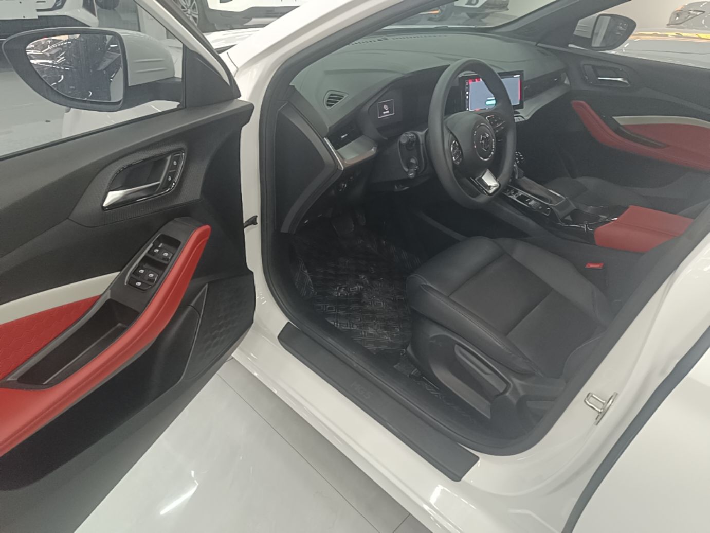 MG 5 2023 180 DVVT CVT Luxury Edition — снимка 18
