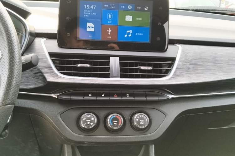 Used Baojun 360 2018 1.5L Automatic Elite Version National V Audio And AC Panel