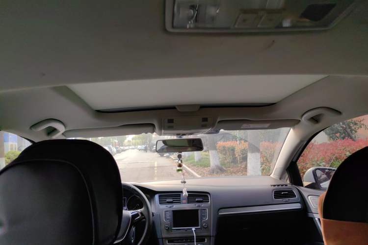 Used Volkswagen Golf 2016 230TSI Automatic Comfort Version Headliner