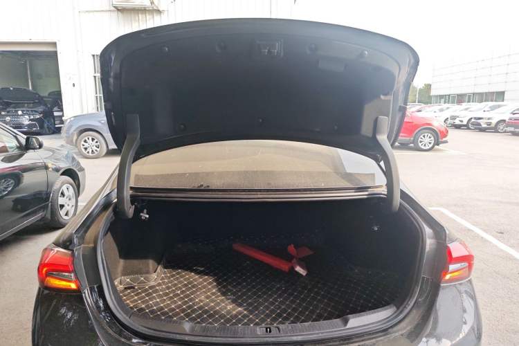 Used Buick LaCrosse 2021 552T Luxury Version
