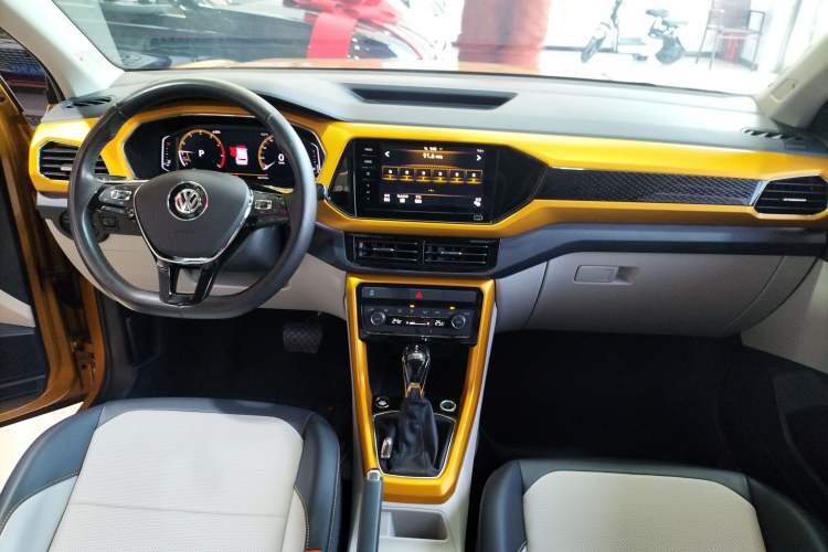 Used Volkswagen T-Cross 2019 280TSI DSG Luxury Edition Center Console