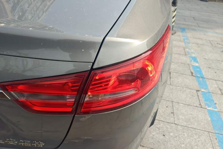 Used Ford Escort 2017 Happiness Edition 1.5L Automatic Fashion Version