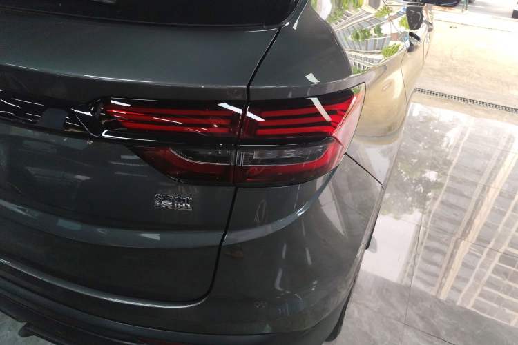 Used Geely Auto Coolray 2021 1.5TD DCT Starry Edition Right Rear Taillight