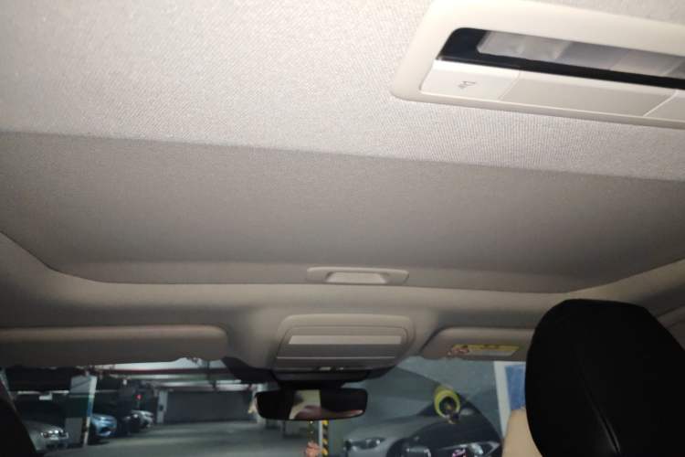 Used Mazda 3 Axela 2020 1.5L Automatic Zhiyue Sunroof Version Headliner