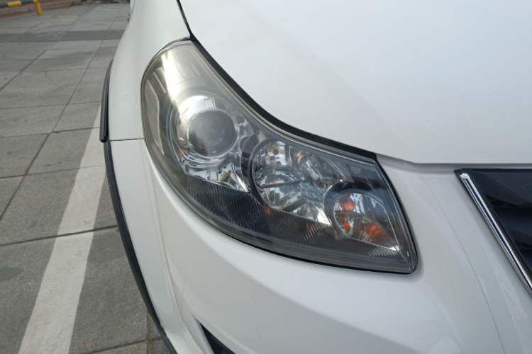 Used Suzuki SX4 2011 Revised Version 1.6L Automatic Sport Edition
