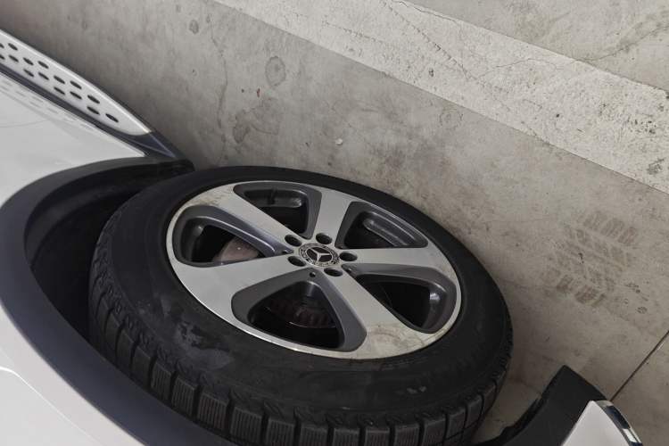 Used Mercedes-Benz GLC 2017 GLC 260 4MATIC Luxury Model