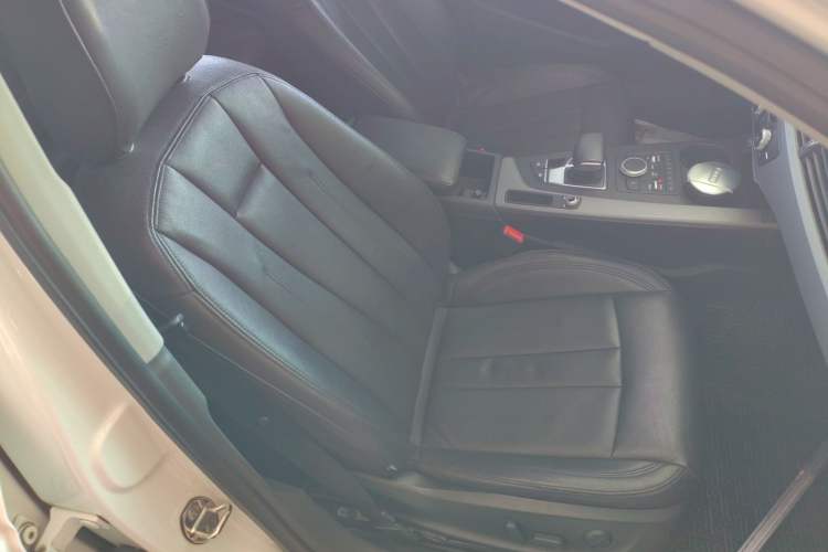 Used Audi A4L 2018 30th Anniversary Edition 40 TFSI Trendy Model