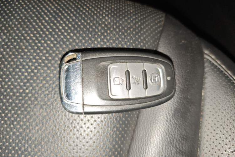 Used Luxgen U6 SUV 2015 1.8T Fashion Edition