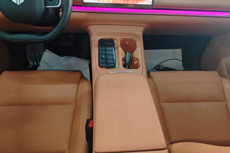 Used Leapmotor C16 2024 Range-Extended 200 LiDAR Edition Gear Lever