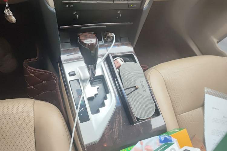 Used Toyota Camry 2015 2.0G Premier Edition Gear Lever