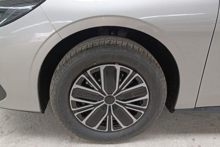 Used Geely Galaxy Galaxy Stellar 6 2026 Model 125km Free-Style Edition