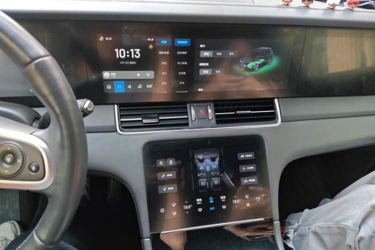 Used Li Auto ONE 2020 Extended-Range 6-Seater Version Audio And AC Panel