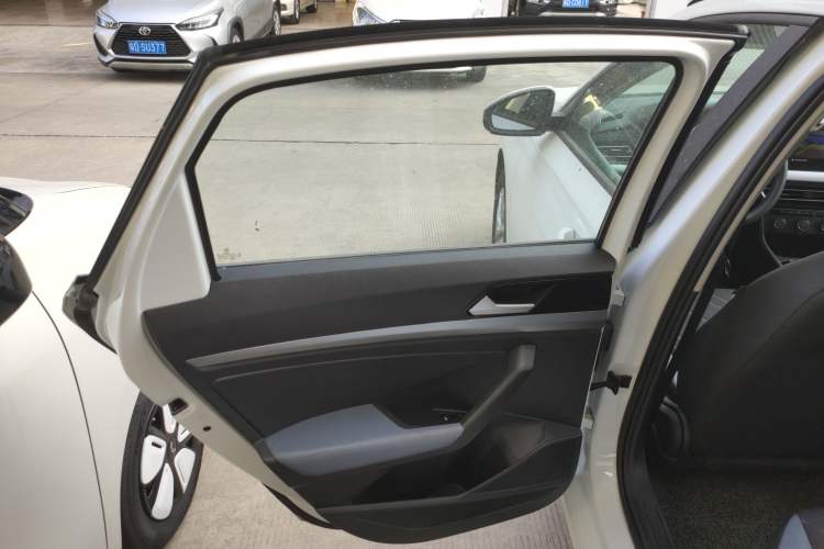 Used Volkswagen Lavida 2023 Revised 1.5L Automatic DeYi Edition