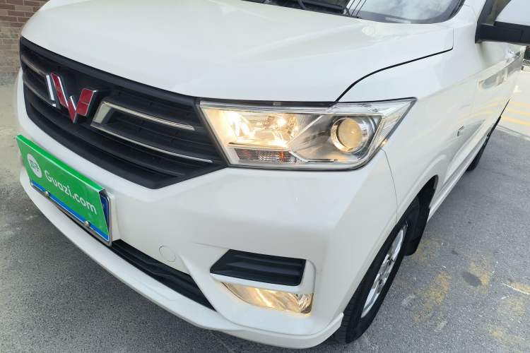 Used Wuling Hongguang 2021 1.5L Revised S Standard Version with Electric Power Steering LAR