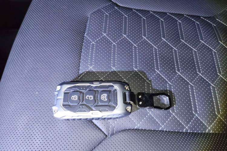 Used 212 T01 2025 2.0T Changfeng
