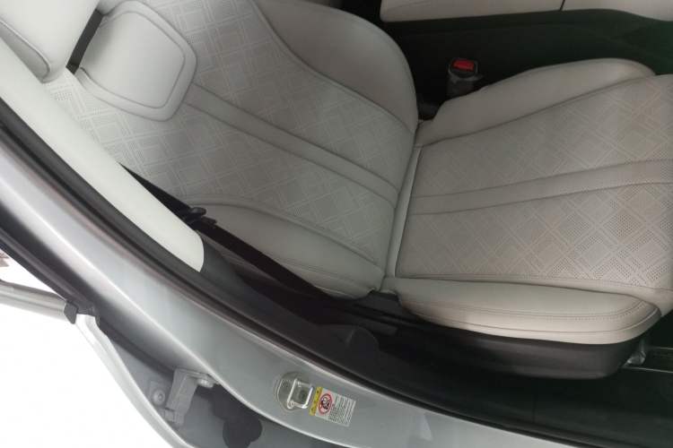 Used BYD Yuan UP 2025 Intelligent Driving Version 401 KM Dynamic Edition