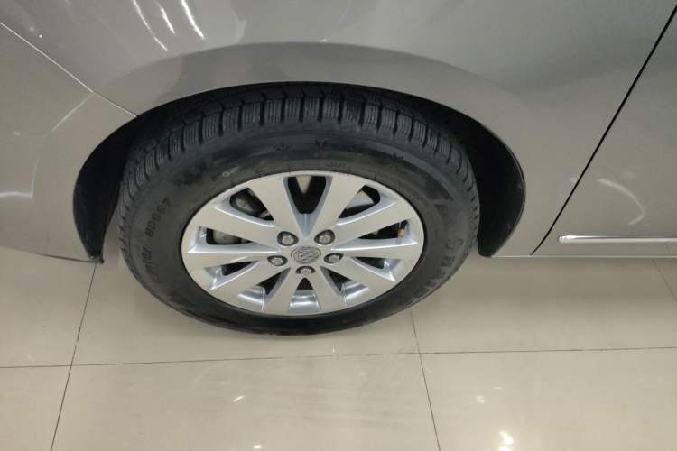 Used Buick GL8 2018 28T Luxury Model China VI Standard