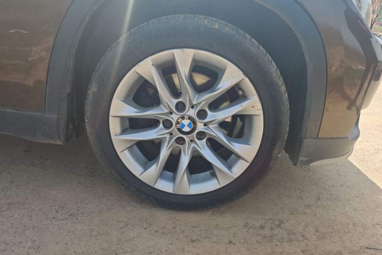 Used BMW X1 2014 sDrive18i Leading Model
