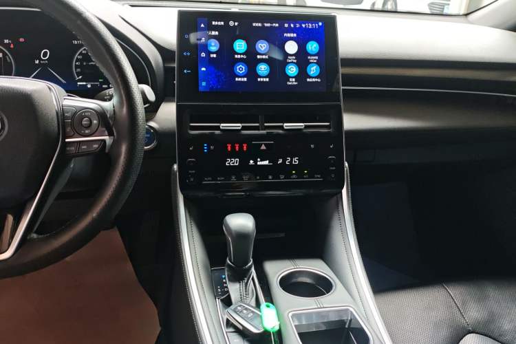 Used Toyota Avalon 2023 Dual-Motor 2.5L XLE Prestige Edition Audio And AC Panel