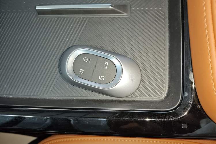 Used JETOUR Shanhai Shanhai L7 2024 1.5T 120km ULTRA 7-Seater
