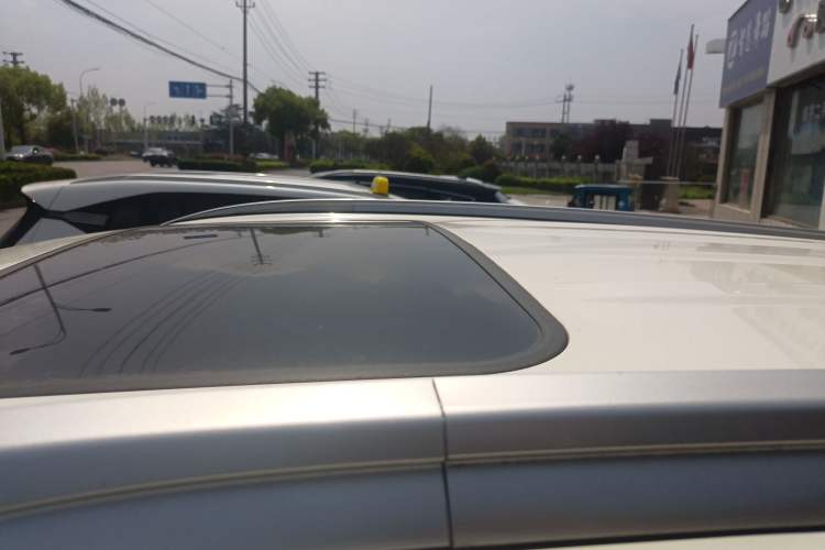 Used Dongfeng Fengon 580 2017 Revised Version 1.5T CVT Luxury Edition Roof