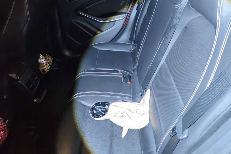 Used Mercedes-Benz GLA 2016 GLA 200 Fashion Model Left Rear Seat