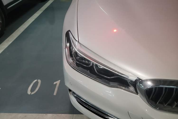 Used BMW 5 Series 2018 Facelifted 530Li Luxury Edition Premium Package Right Front Headlight