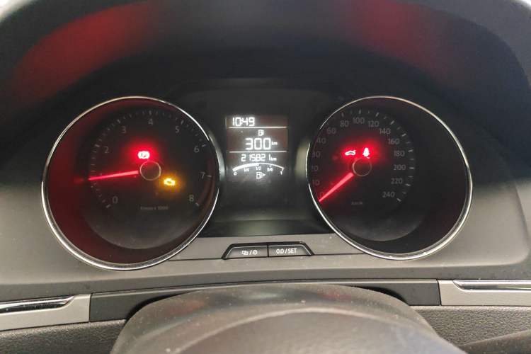 Used Volkswagen Bora 2014 1.6L Manual Fashion Edition Instrument Cluster