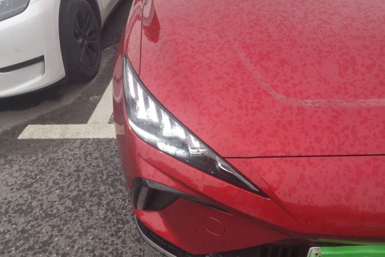 Used MG 4 EV 2022 520 km Luxury Edition Right Front Headlight