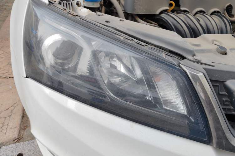 Used Geely Auto Emgrand 2016 Sedan 1.5L Manual Luxury Model