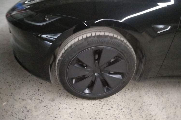Used Tesla Model 3 2025 Rear-Wheel-Drive Version