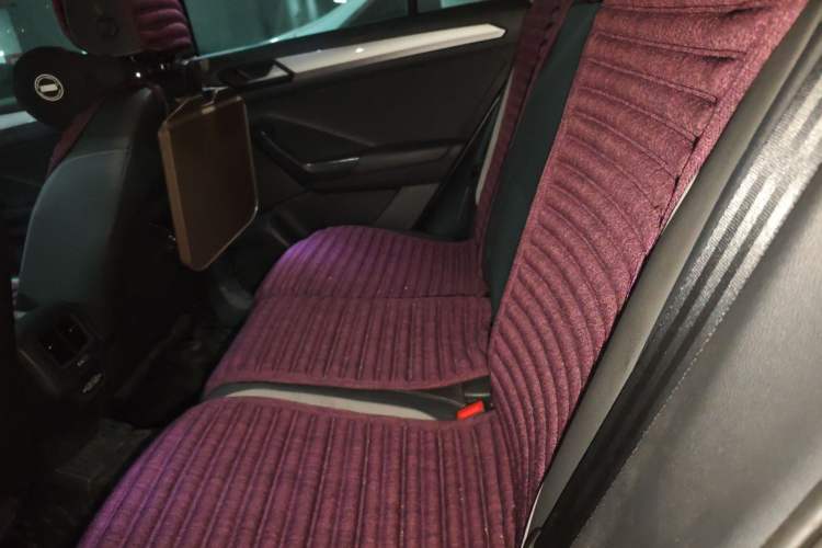 Used Volkswagen T-ROC 2018 280TSI DSG Two-Wheel Drive Advanced Version China V Emission Standard