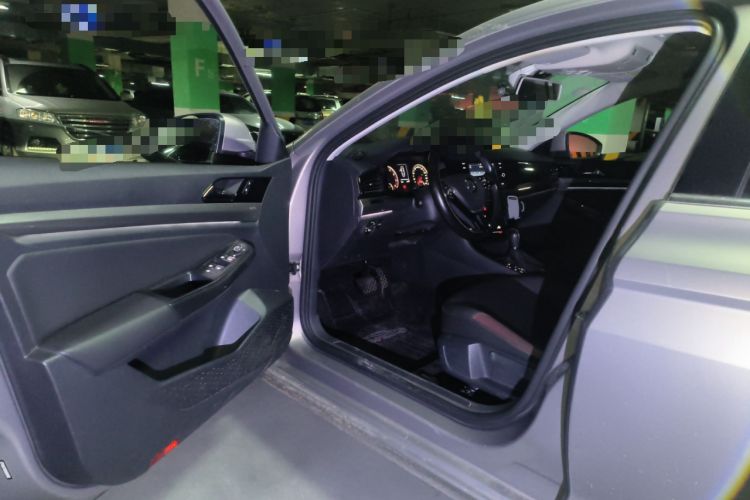 Used Volkswagen Bora 2020 1.5L Automatic Elite Version Driver Seat