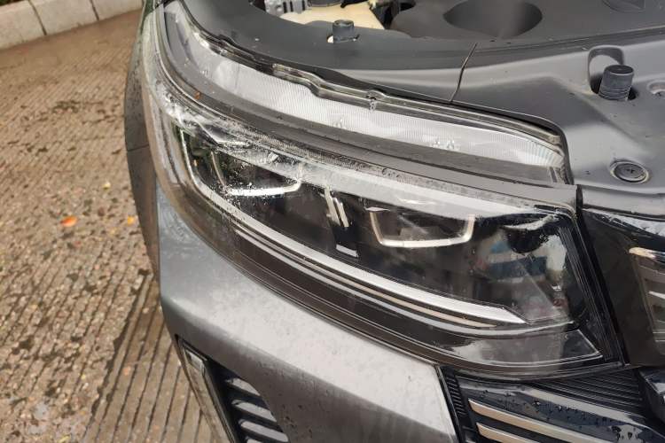 Used CHANGAN CS95 2023 2.0T All-Wheel Drive Premium PLUS Right Front Headlight