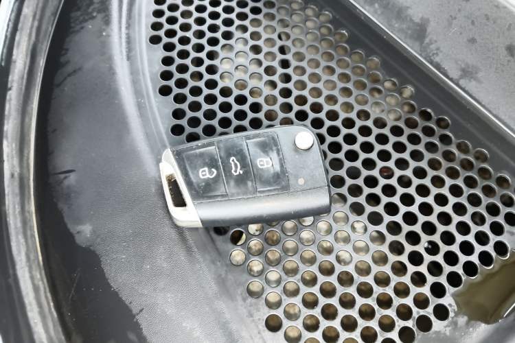 Used Volkswagen Teramont 2019 530 V6 Four-Wheel Drive Flagship Model China VI Standard Vehicle Key