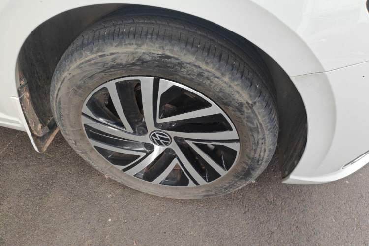 Used Volkswagen Lavida 2023 1.5L Automatic 5 Million Edition Exterior 1