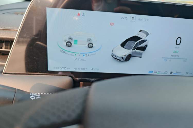 Used Venucia V DD-i 2025 Orca 150km Joyful Journey Edition Odometer Close Up