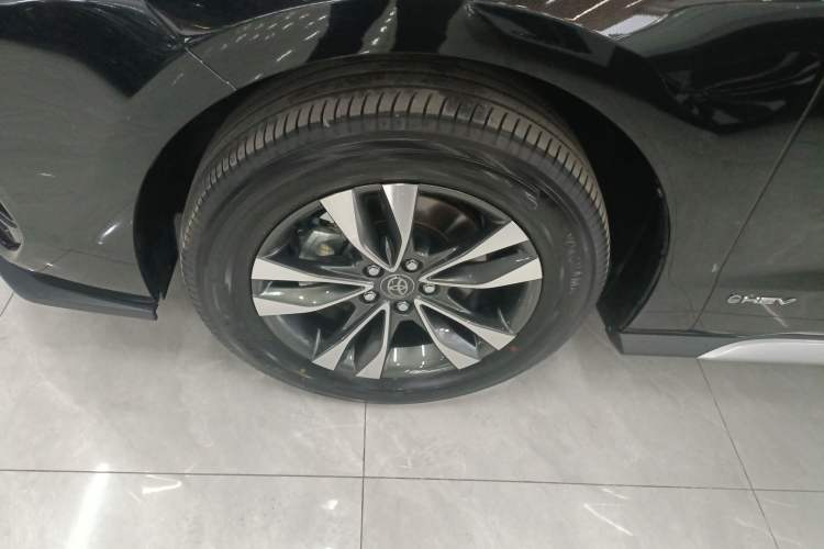 Used Toyota Granvia 2024 2.5L Hybrid Prestige PLUS Four-Wheel Drive Version