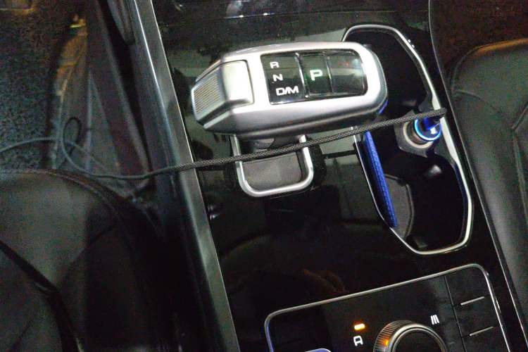 Used Haval H8 2017 2.0T Gasoline Two-Wheel Drive Smart Edition
