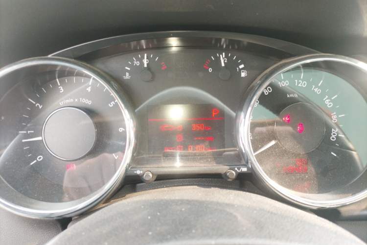 Used Peugeot 3008 2015 1.6THP Automatic Prestige Edition Instrument Cluster