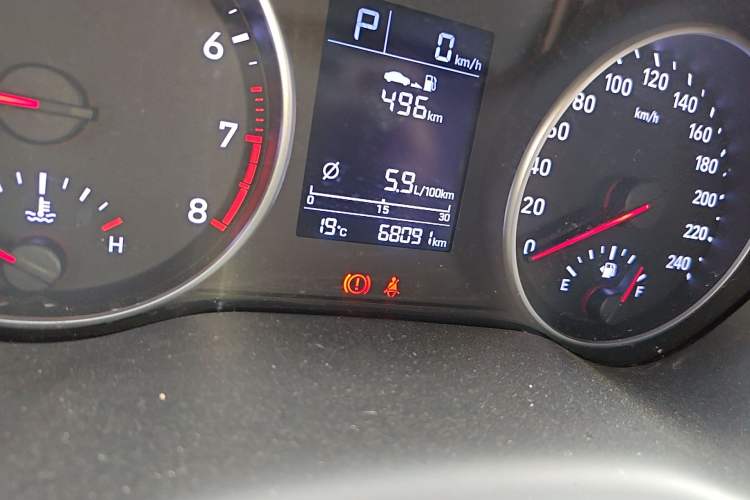 Used Hyundai Celesta 2018 1.6L Automatic GL Enjoyment Edition China VI compliant