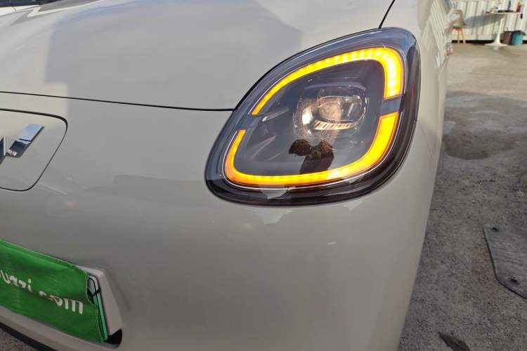 Used Wuling Hongguang MINIEV 2025 Four-Door Version Advanced Edition
